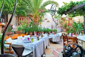 Romantisk hotel Avli Lounge Apartments - Rethymnon, Grækenland