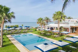 Strandhotel Gecko Hotel & Beach Club - Playa Migjorn, Spanien