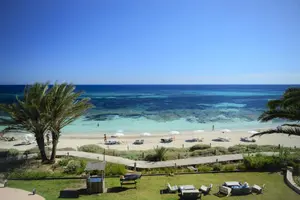 Strandhotel Gecko Hotel & Beach Club - Playa Migjorn, Spanien