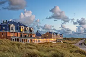 Strandhotel Strandhotel Noordzee - De Koog, Nederlandene