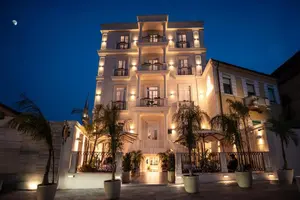 Lille hotel Art Gallery Boutique Hotel - Durrës, Albanien