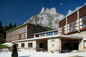DE PARADOR A PARADOR ESPANA 写真集 2巻函入り De parador a parador. España. Paradores de turismo. Dos