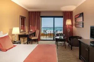 Strandhotel Corinthia Hotel St. George’s Bay - St. Julian's, Malta