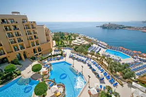 Strandhotel Corinthia Hotel St. George’s Bay - St. Julian's, Malta