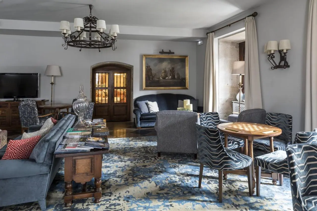DE PARADOR A PARADOR ESPANA 写真集 2巻函入り DE PARADOR A PARADOR ESPANA 写真集 2巻函入り（Hoteles y