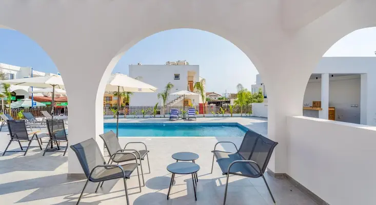 Strandhotel Zoi Ayia Napa - Agia Napa, Cypern