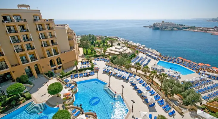 Strandhotel Corinthia Hotel St. George’s Bay - St. Julian's, Malta