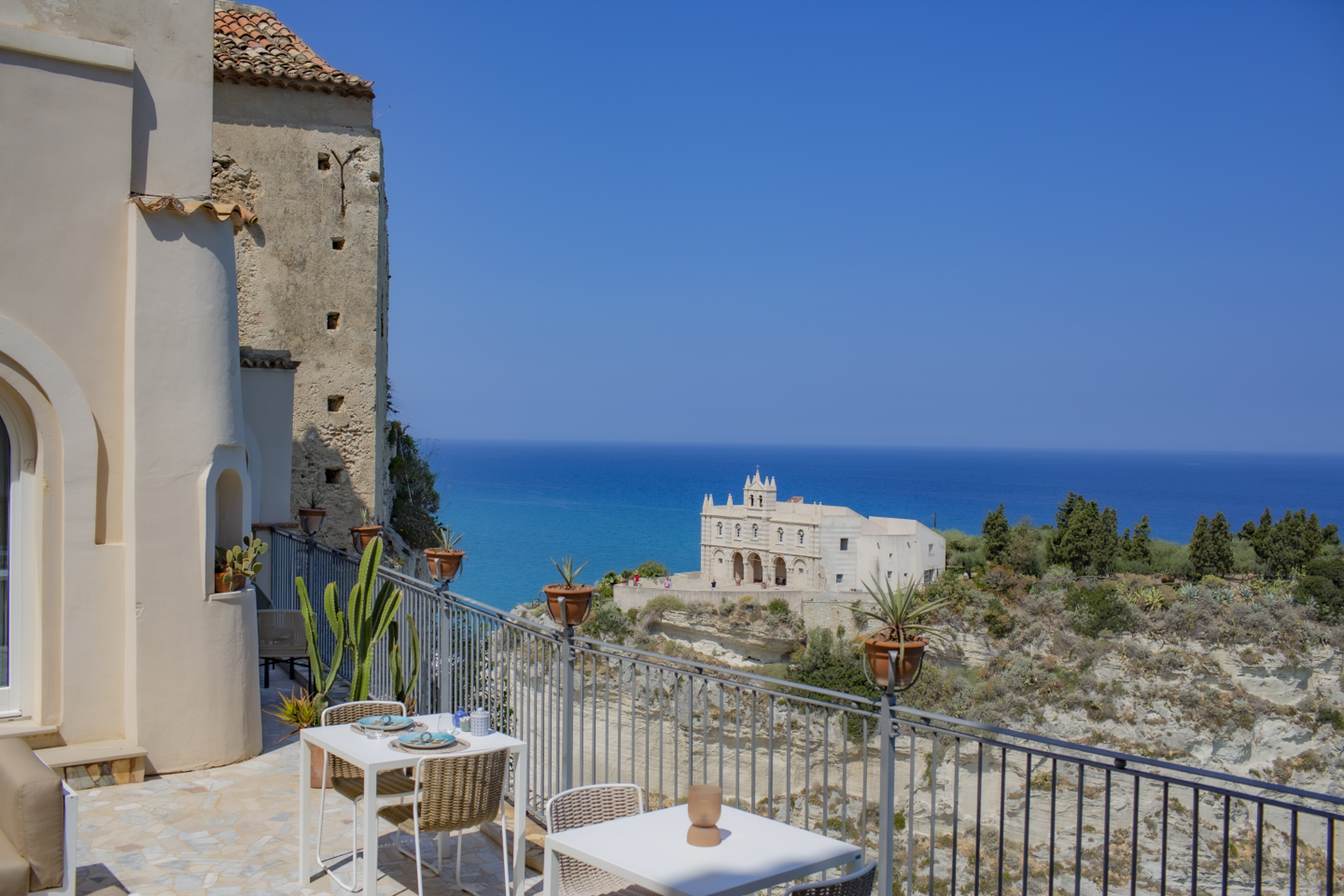 la dolce vita tropea italy